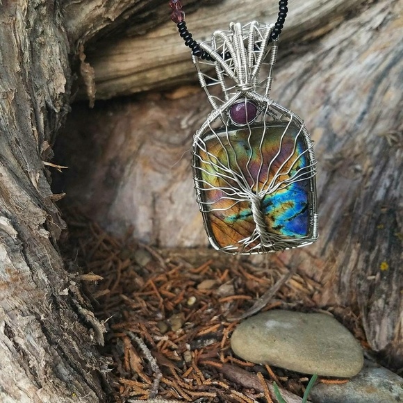 Meraki Art Designs Jewelry - Custom tree of life designing message for info